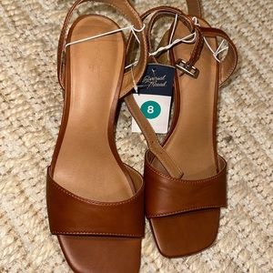 Universal Thread Brown Heels